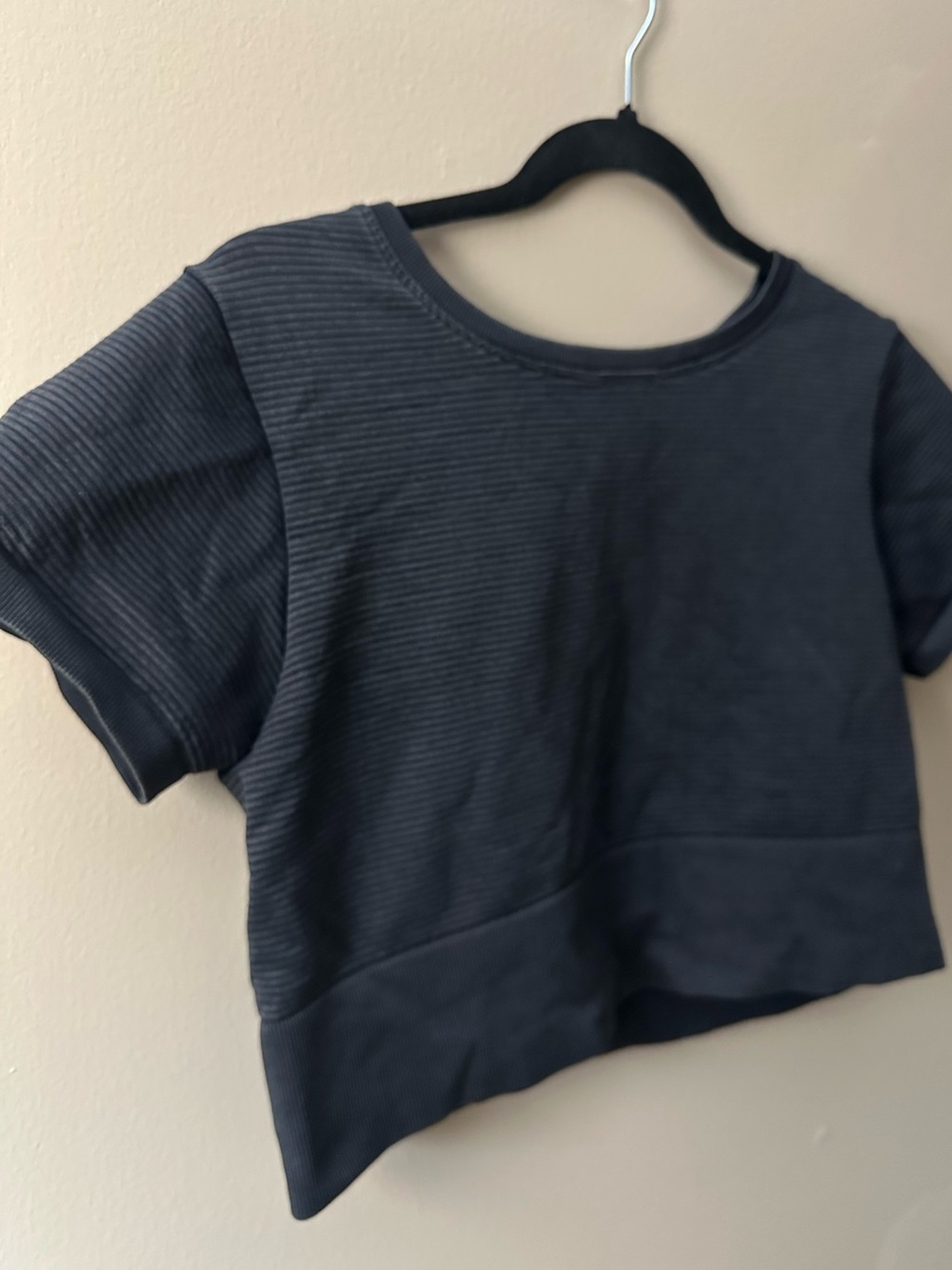 OFFLINE by Aerie Black Ribbed Seamless Cropped Short Sleeve Top